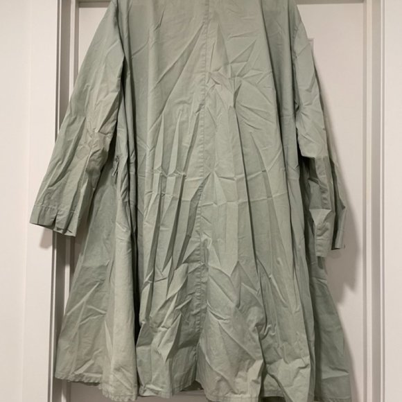 Green trench coat - Picture 2 of 3